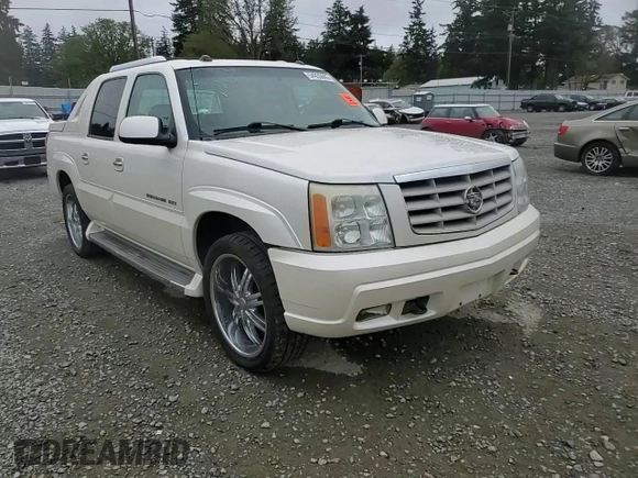 2005 Cadillac Escalade EXT z VIN 3GYEK62N45G133207, wystawiony jako Copart lot #54935685 z przebiegiem 131 962 mil mil oraz Szkoda całkowita • Salvage title. Historia ofert i sprzedaży dostępna na DreamBid. Obrazek 13.
