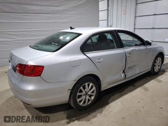 2013 Volkswagen Jetta SE с VIN 3VWDX7AJ4DM359557, выставлен на аукционе Copart как лот 52078505 с пробегом 146 339 миль миль и Списание • Salvage title. История ставок и продаж доступна на DreamBid. Изображение 3.