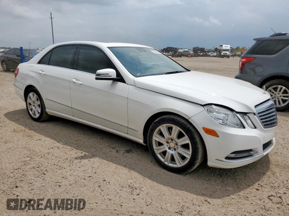 2013 Mercedes-Benz E 350 Luxury with VIN WDDHF5KB9DA729312, listed as a Copart auction lot 59549905 with 114,648 mi miles and Salvage title. Bid and sale history available at DreamBid. Image 4.