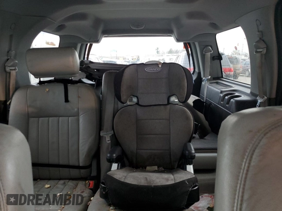 2004 Lincoln Navigator Luxury z VIN 5LMFU28R94LJ38100, wystawiony jako Copart lot #52780145 z przebiegiem 182 913 mil mil oraz Nie do naprawy • Non repairable. Historia ofert i sprzedaży dostępna na DreamBid. Obrazek 10.
