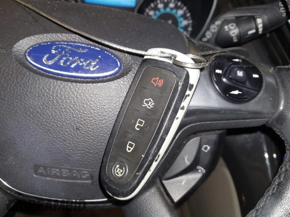 2014 Ford Escape Titanium with VIN 1FMCU9J95EUD85537, listed as a IAAI auction lot 41472236 with 154,796 mi miles. Bid and sale history available at carsss.com. Image 11.