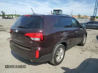 2015 Kia Sorento LX z VIN 5XYKT4A70FG581697, wystawiony jako Copart lot #54708075 z przebiegiem 81 393 mil mil oraz Szkoda całkowita • Salvage title. Historia ofert i sprzedaży dostępna na DreamBid. Obrazek 3.