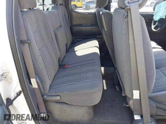 2003 Toyota Tundra SR5 with VIN 5TBRT34113S413221, listed as a IAAI auction lot 41797319 with 162,603 mi miles and . Bid and sale history available at DreamBid. Image 8.