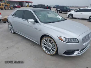 2017 Lincoln Continental Reserve with VIN 1LN6L9RP4H5624027, listed as a IAAI auction lot 41796172 with 33,100 mi miles. Bid and sale history available at carsss.com. Image 1.