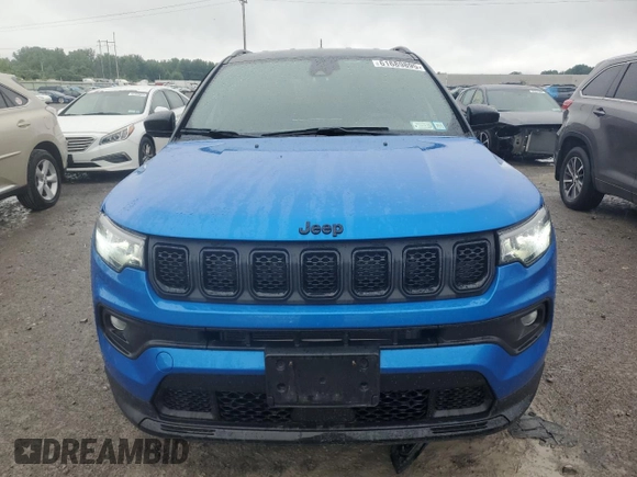 2023 Jeep Compass Latitude с VIN 3C4NJDBN7PT548285, выставлен на аукционе Copart как лот 61689895 с пробегом 19 749 миль миль и Списание • Salvage title. История ставок и продаж доступна на DreamBid. Изображение 5.