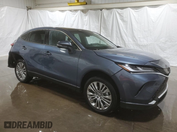 2024 Toyota Venza LE with VIN JTEAAAAH9RJ173322, listed as a Copart auction lot 66615774 with 1,992 mi miles and Clean Title. Bid and sale history available at carsss.com. Image 4.