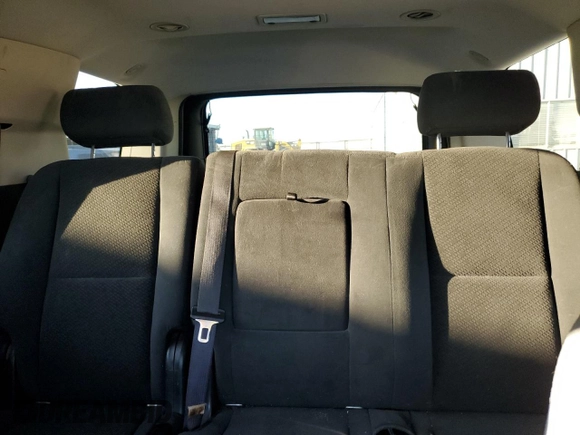 2007 GMC Yukon SLE w/3SA with VIN 1GKFC13C27R341102, listed as a Copart auction lot 46651705 with 185,219 mi miles and Salvage Title. Bid and sale history available at carsss.com. Image 10.