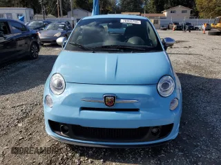 2017 FIAT 500 Abarth z VIN 3C3CFFFH6HT700314, wystawiony jako Copart lot #76955754 z przebiegiem 75 046 mil mil oraz Szkody całkowita. Historia ofert i sprzedaży dostępna na DreamBid. Obrazek 5.