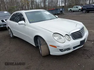 2008 Mercedes-Benz E-Class Luxury 3.5L with VIN WDBUF87X38B258559, listed as a IAAI auction lot 41946382 with 1 mi miles. Bid and sale history available at carsss.com. Image 1.