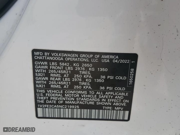 2022 Volkswagen Atlas Cross Sport 3.6L V6 SEL Premium R-Line with VIN 1V2FE2CA5NC219925, listed as a Copart auction lot 80481214 with 28,645 mi miles and Salvage Title. Bid and sale history available at carsss.com. Image 13.