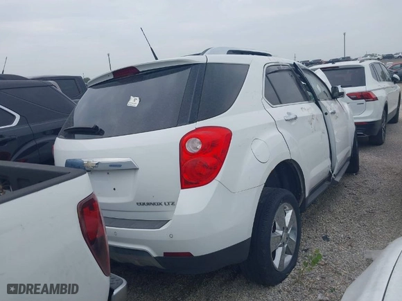 2013 Chevrolet Equinox LTZ with VIN 1GNFLGEK2DZ109881, listed as a IAAI auction lot 39456983 with 1 mi miles. Bid and sale history available at carsss.com. Image 4.