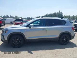 2022 Volkswagen Taos SE с VIN 3VVLX7B24NM090940, выставлен на аукционе IAAI как лот 42484525 с пробегом 50 362 миль миль и . История ставок и продаж доступна на DreamBid. Изображение 14.