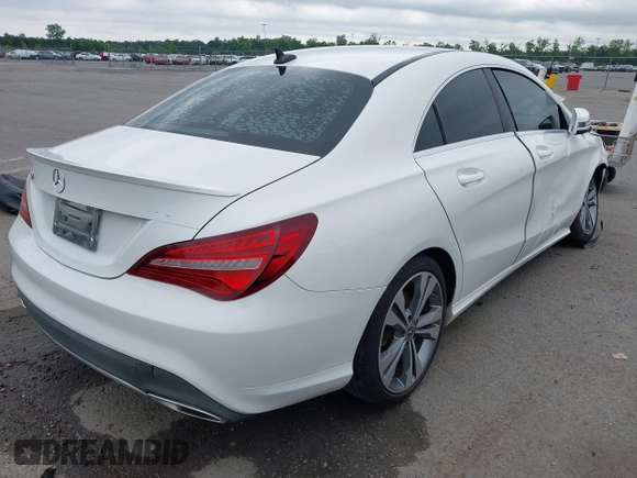 2019 Mercedes-Benz CLA 250 с VIN WDDSJ4EB0KN749822, выставлен на аукционе IAAI как лот 42172662 с пробегом 74 783 миль миль и . История ставок и продаж доступна на DreamBid. Изображение 4.