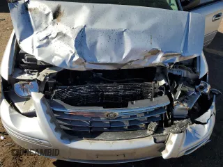 2007 Chrysler Town & Country Limited with VIN 2A8GP64LX7R170800, listed as a Copart auction lot 53546555 with 102,848 mi miles and Salvage Title. Bid and sale history available at DreamBid. Image 12.