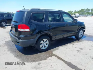 2009 Kia Borrego LX with VIN KNDJJ741295033045, listed as a IAAI auction lot 42111919 with 229,340 mi miles and . Bid and sale history available at DreamBid. Image 4.