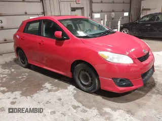 2009 Toyota Matrix S z VIN 2T1KE40E39C014426, wystawiony jako IAAI lot #42330634 z przebiegiem 237 012 mil mil oraz . Historia ofert i sprzedaży dostępna na DreamBid. Obrazek 1.
