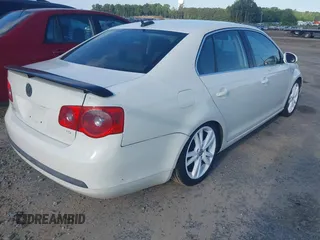 2006 Volkswagen Jetta 1.9L TDI с VIN 3VWST71K86M753562, выставлен на аукционе IAAI как лот 42206104 с пробегом 259 137 миль миль и . История ставок и продаж доступна на DreamBid. Изображение 4.