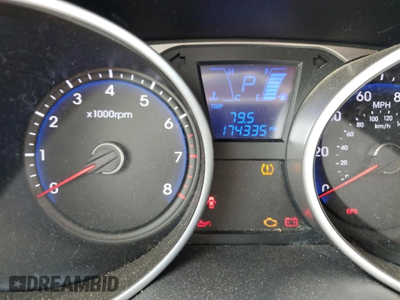2013 Hyundai Tucson GLS with VIN KM8JU3AC4DU588322, listed as a Copart auction lot 52991475 with 174,335 mi miles and Clean Title. Bid and sale history available at carsss.com. Image 9.