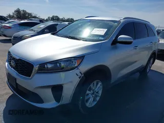 2019 Kia Sorento LX with VIN 5XYPG4A33KG533371, listed as a IAAI auction lot 41602096 with 122,231 mi miles. Bid and sale history available at carsss.com. Image 2.