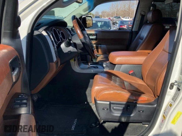 2010 Toyota Sequoia Platinum with VIN 5TDDW5G18AS028445, listed as a Copart auction lot 49748395 with 297,596 mi miles and Clean Title. Bid and sale history available at carsss.com. Image 5.