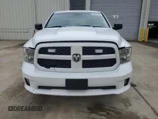 2016 Ram 1500 Express z VIN 1C6RR6FT5GS333236, wystawiony jako Copart lot #50943195 z przebiegiem Nie podano mil oraz Szkoda całkowita • Salvage title. Historia ofert i sprzedaży dostępna na DreamBid. Obrazek 5.