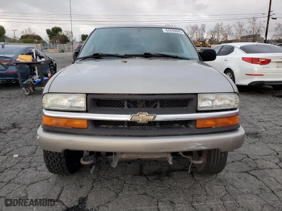 2004 Chevrolet Blazer LS with VIN 1GNDT13X34K148670, listed as a Copart auction lot 44439845 with 196,344 mi miles and Clean Title. Bid and sale history available at carsss.com. Image 5.