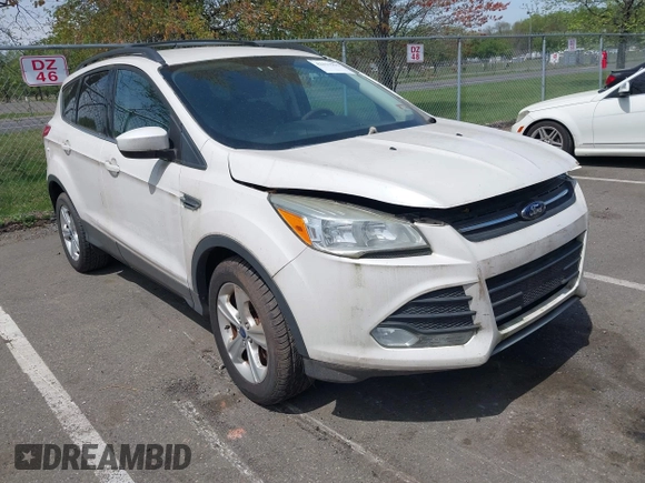 2013 Ford Escape SE with VIN 1FMCU9GXXDUD63179, listed as a IAAI auction lot 42017993 with 72,410 mi miles. Bid and sale history available at carsss.com. Image 1.