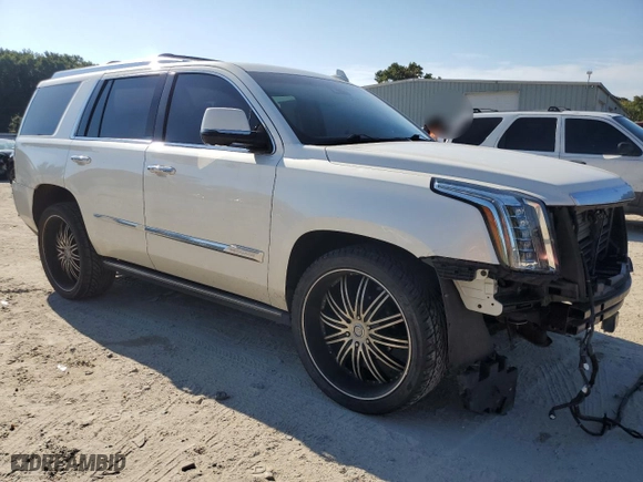 2015 Cadillac Escalade Platinum with VIN 1GYS4PKJ0FR588587, listed as a Copart auction lot 70265554 with 167,615 mi miles and Salvage Title. Bid and sale history available at carsss.com. Image 4.