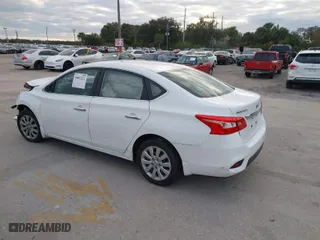 2019 Nissan Sentra S with VIN 3N1AB7AP3KY220330, listed as a IAAI auction lot 40862212 with 33,810 mi miles. Bid and sale history available at carsss.com. Image 3.