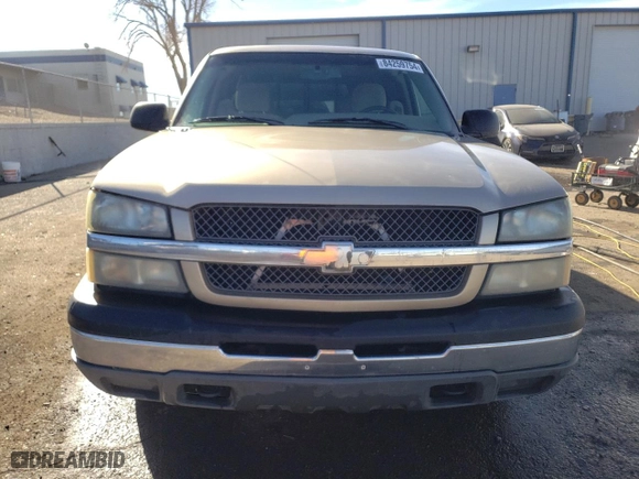 2004 Chevrolet Silverado 1500 with VIN 2GCEC19V741217833, listed as a Copart auction lot 84259754 with 233,517 mi miles and Salvage Title. Bid and sale history available at carsss.com. Image 5.