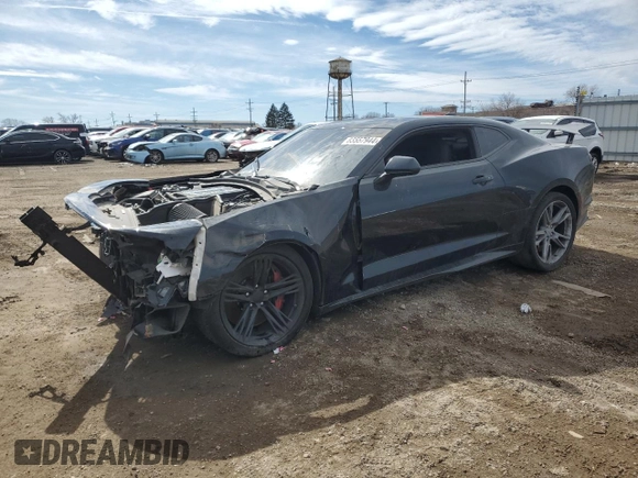2023 Chevrolet Camaro ZL1 z VIN 1G1FK1R67P0156959, wystawiony jako Copart lot #83557944 z przebiegiem 15 203 mil mil oraz Szkody całkowita. Historia ofert i sprzedaży dostępna na DreamBid. Obrazek 1.