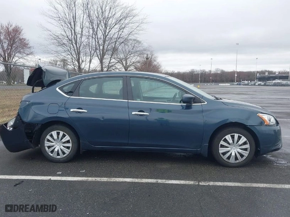 2013 Nissan Sentra SR with VIN 3N1AB7AP4DL771138, listed as a IAAI auction lot 41815938 with 100,529 mi miles. Bid and sale history available at carsss.com. Image 13.
