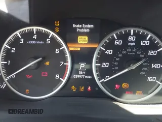 2018 Acura ILX z VIN 19UDE2F3XJA005686, wystawiony jako IAAI lot #41734118 z przebiegiem 39 977 mil mil oraz . Historia ofert i sprzedaży dostępna na DreamBid. Obrazek 7.