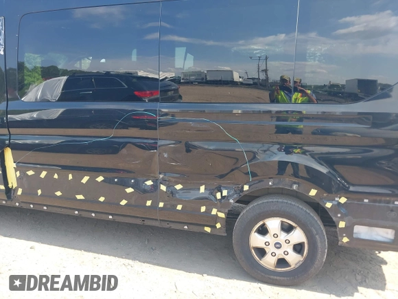 2019 Ford Transit Passenger XL with VIN 1FBAX2CG5KKA77205, listed as a IAAI auction lot 40028485 with 89,924 mi miles and . Bid and sale history available at carsss.com. Image 6.