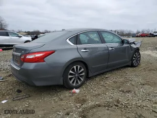 2017 Nissan Altima 2.5 SR with VIN 1N4AL3AP9HC142985, listed as a Copart auction lot 49104955 with 38,995 mi miles and Salvage Title. Bid and sale history available at carsss.com. Image 3.