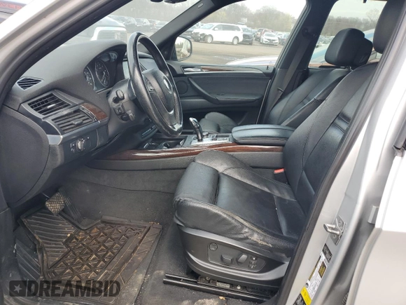 2013 BMW X5 xDrive50i with VIN 5UXZV8C52DL899056, listed as a Copart auction lot 53461625 with 186,598 mi miles and Clean title. Bid and sale history available at DreamBid. Image 7.