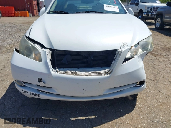 2008 Lexus ES 350 with VIN JTHBJ46G882270626, listed as a IAAI auction lot 42038634 with 175,709 mi miles. Bid and sale history available at carsss.com. Image 18.