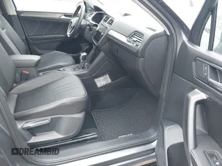2022 Volkswagen Tiguan SE with VIN 3VV3B7AX7NM008114, listed as a IAAI auction lot 41843315 with 42,016 mi miles and . Bid and sale history available at DreamBid. Image 5.
