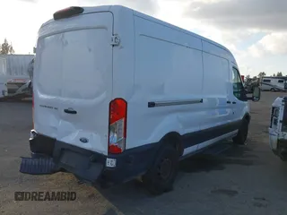 2019 Ford Transit with VIN 1FTYE2CM3KKA07286, listed as a IAAI auction lot 40514524 with 141,215 mi miles. Bid and sale history available at carsss.com. Image 4.