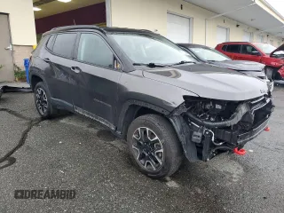2021 Jeep Compass Trailhawk z VIN 3C4NJDDB4MT571716, wystawiony jako Copart lot #63977335 z przebiegiem 135 382 mil mil oraz Czysty tytuł • Clean title. Historia ofert i sprzedaży dostępna na DreamBid. Obrazek 4.
