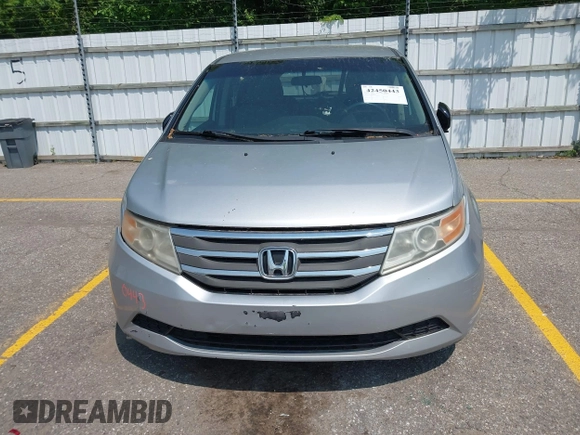 2011 Honda Odyssey EX с VIN 5FNRL5H44BB004530, выставлен на аукционе IAAI как лот 42450443 с пробегом 238 945 миль миль и . История ставок и продаж доступна на DreamBid. Изображение 12.