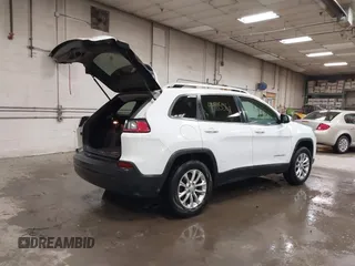 2019 Jeep Cherokee Latitude with VIN 1C4PJMCB7KD142941, listed as a IAAI auction lot 41491536 with 117,840 mi miles. Bid and sale history available at carsss.com. Image 4.