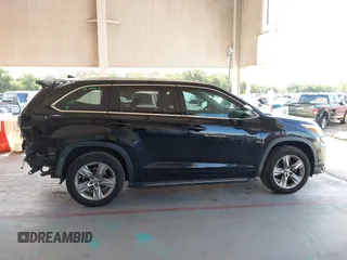 2014 Toyota Highlander Limited with VIN 5TDYKRFH0ES006562, listed as a IAAI auction lot 42629226 with 188,778 mi miles and . Bid and sale history available at DreamBid. Image 14.