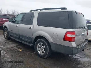 2007 Ford Expedition Max XLT z VIN 1FMFK16537LA27033, wystawiony jako IAAI lot #41695330 z przebiegiem 247 210 mil mil oraz . Historia ofert i sprzedaży dostępna na DreamBid. Obrazek 3.