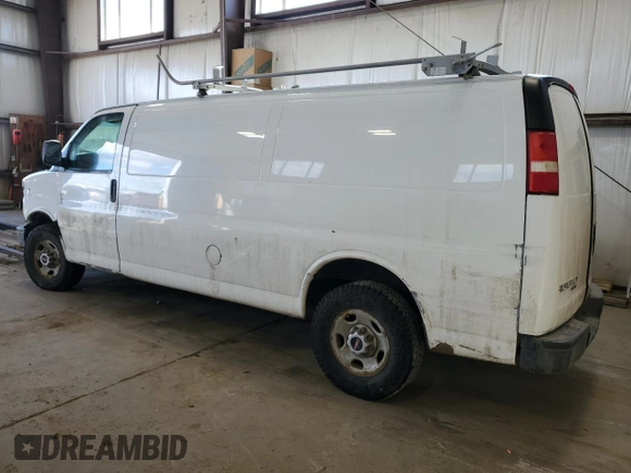 2011 GMC Savana Cargo Van with VIN 1GTW7GCA5B1165901, listed as a Copart auction lot 47759785 with 477,771 mi miles and Salvage Title. Bid and sale history available at carsss.com. Image 2.