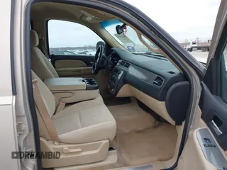 2008 Chevrolet Tahoe LS with VIN 1GNFC13C78R204225, listed as a IAAI auction lot 41600556 with Not provided miles and . Bid and sale history available at DreamBid. Image 5.