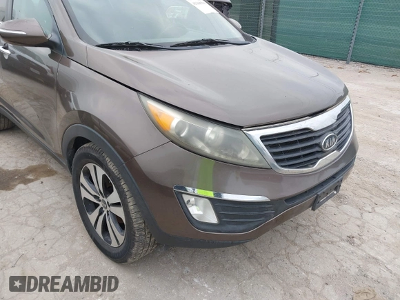 2011 Kia Sportage EX with VIN KNDPC3A23B7029574, listed as a IAAI auction lot 42168504 with 208,407 mi miles. Bid and sale history available at carsss.com. Image 6.