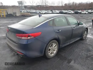 2017 Kia Optima LX с VIN 5XXGT4L34HG176823, выставлен на аукционе IAAI как лот 41102326 с пробегом 132 483 миль миль и . История ставок и продаж доступна на DreamBid. Изображение 4.