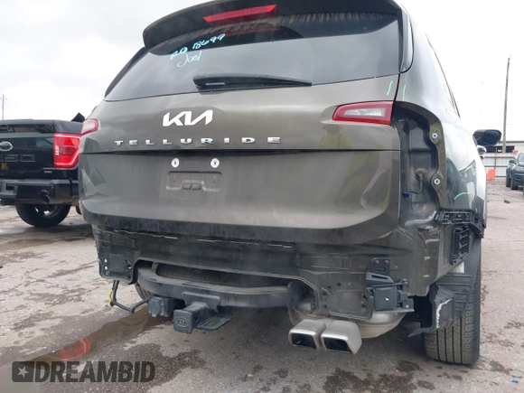 2022 Kia Telluride S with VIN 5XYP64HC3NG256251, listed as a IAAI auction lot 42077499 with 61,402 mi miles and . Bid and sale history available at DreamBid. Image 6.