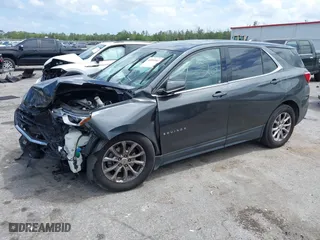 2020 Chevrolet Equinox LT with VIN 2GNAXUEV8L6109417, listed as a IAAI auction lot 41895061 with 105,765 mi miles. Bid and sale history available at carsss.com. Image 2.